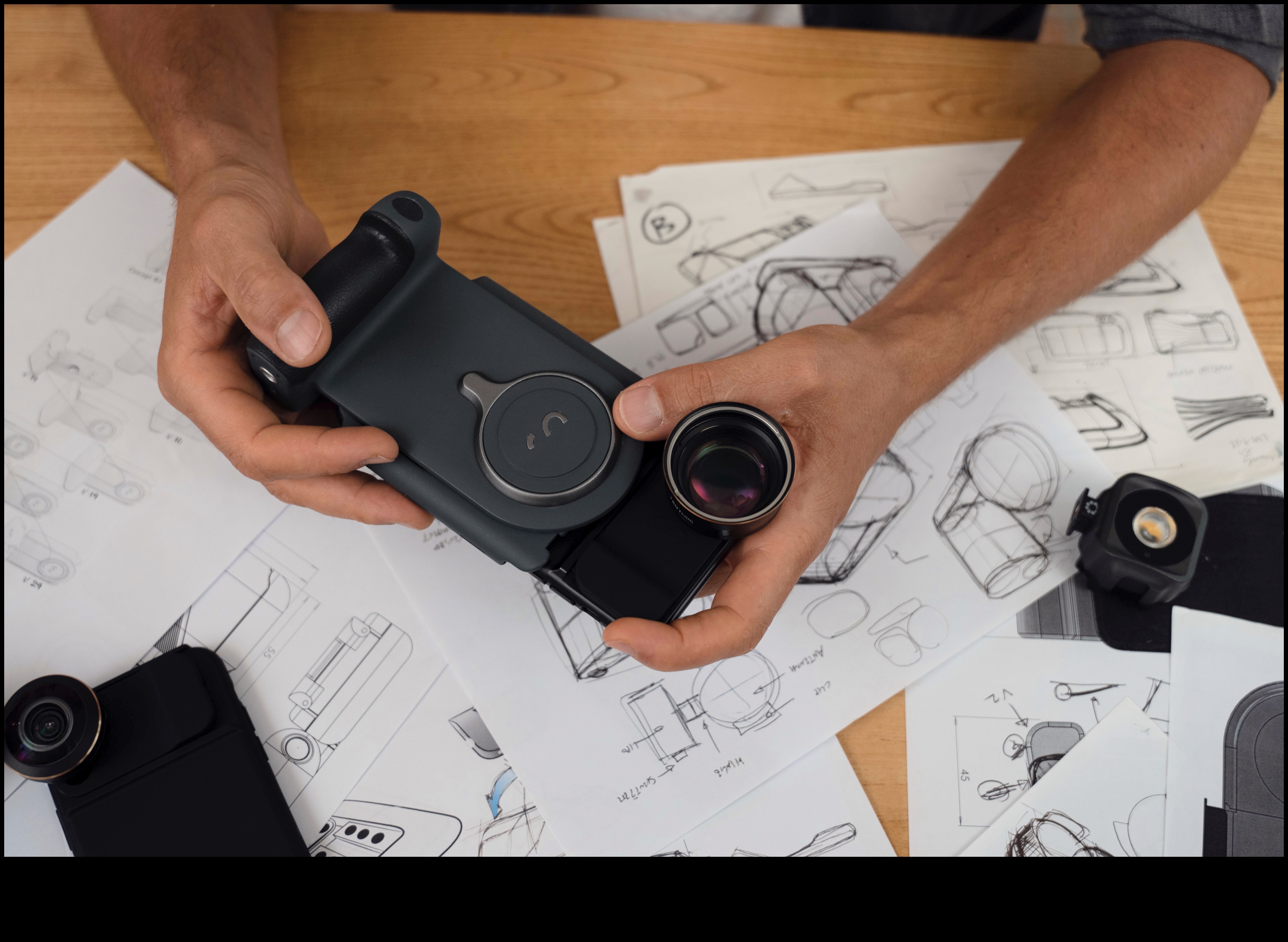 حلم عشاق التصوير الفوتوغرافي: ملحقات الكاميرا للهواتف المحمولة