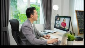 أساسيات المكاتب المنزلية: إلكترونيات لمساحة عمل عن بعد منتجة