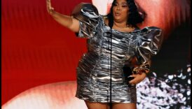 إطلاق العنان للسحر: أزياء المشاهير التي تعيد تعريف الأناقة